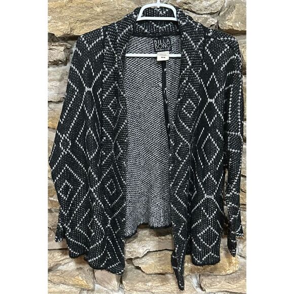 Women’s Billabong Cardigan Sweater Black & White Geometric Open Front Size Mediu - Picture 1 of 4